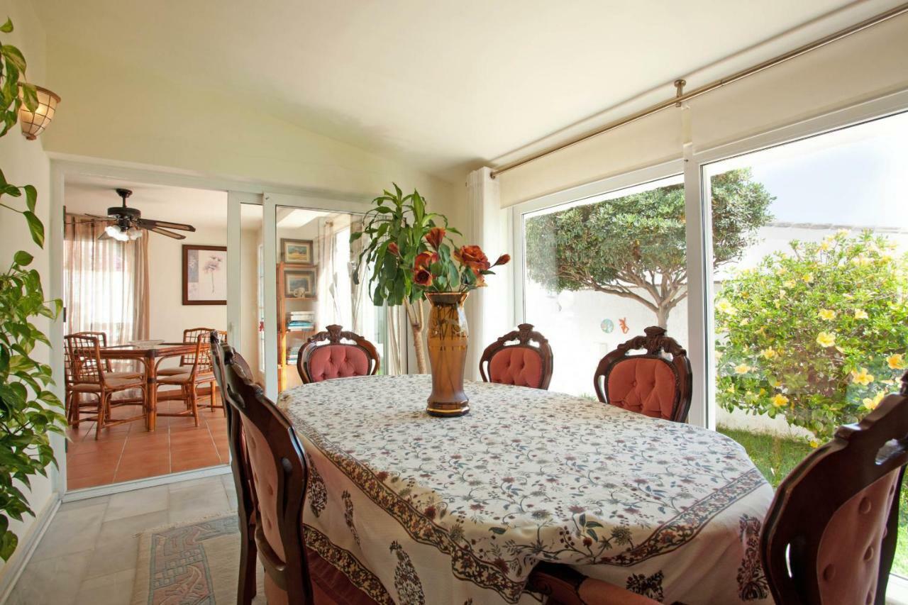 Vistamar Villa *
